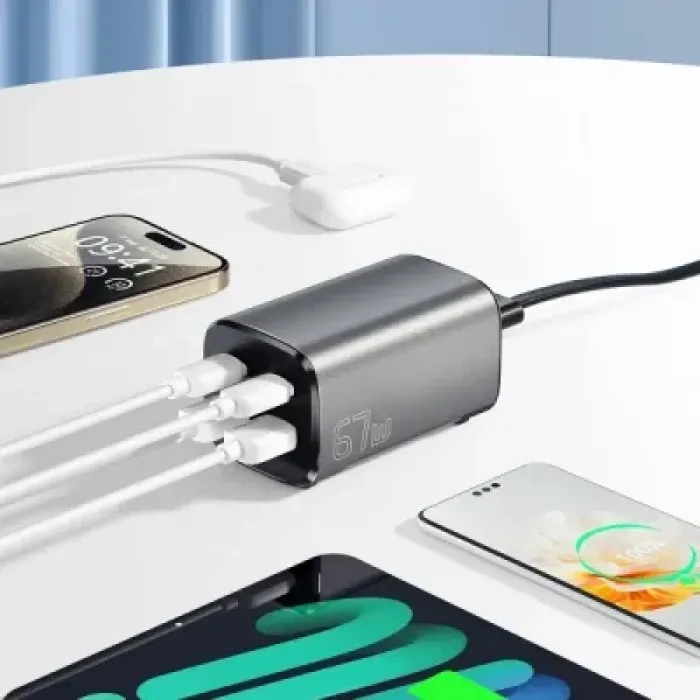 Зарядний пристрій Essager 2xUSB-C + 2xUSB 67W GaN (ECT2AC-JYB0G-Z)